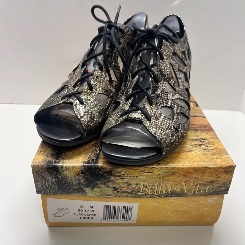 NIB Bella Vita Black Snake Pixie II Shoes